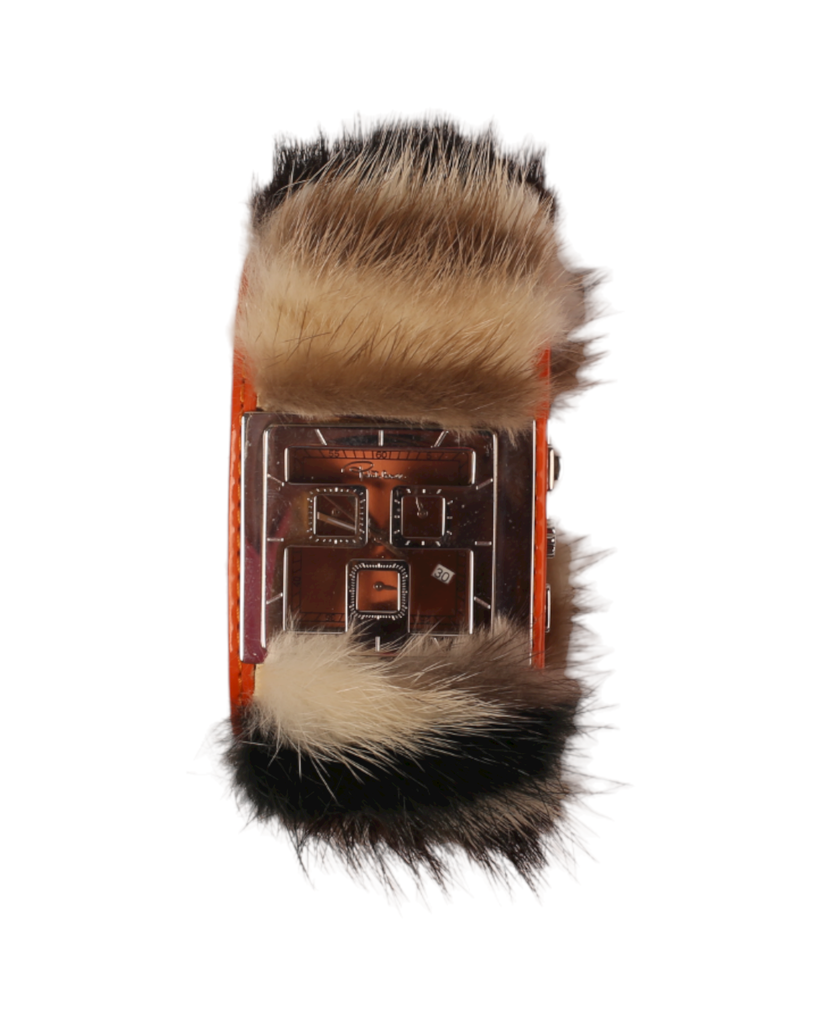 ساعة من متجر روبرت كفالي