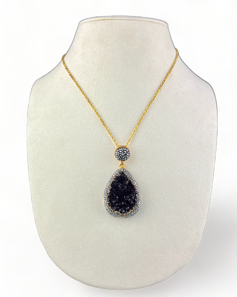 Golden Necklace with Pendant