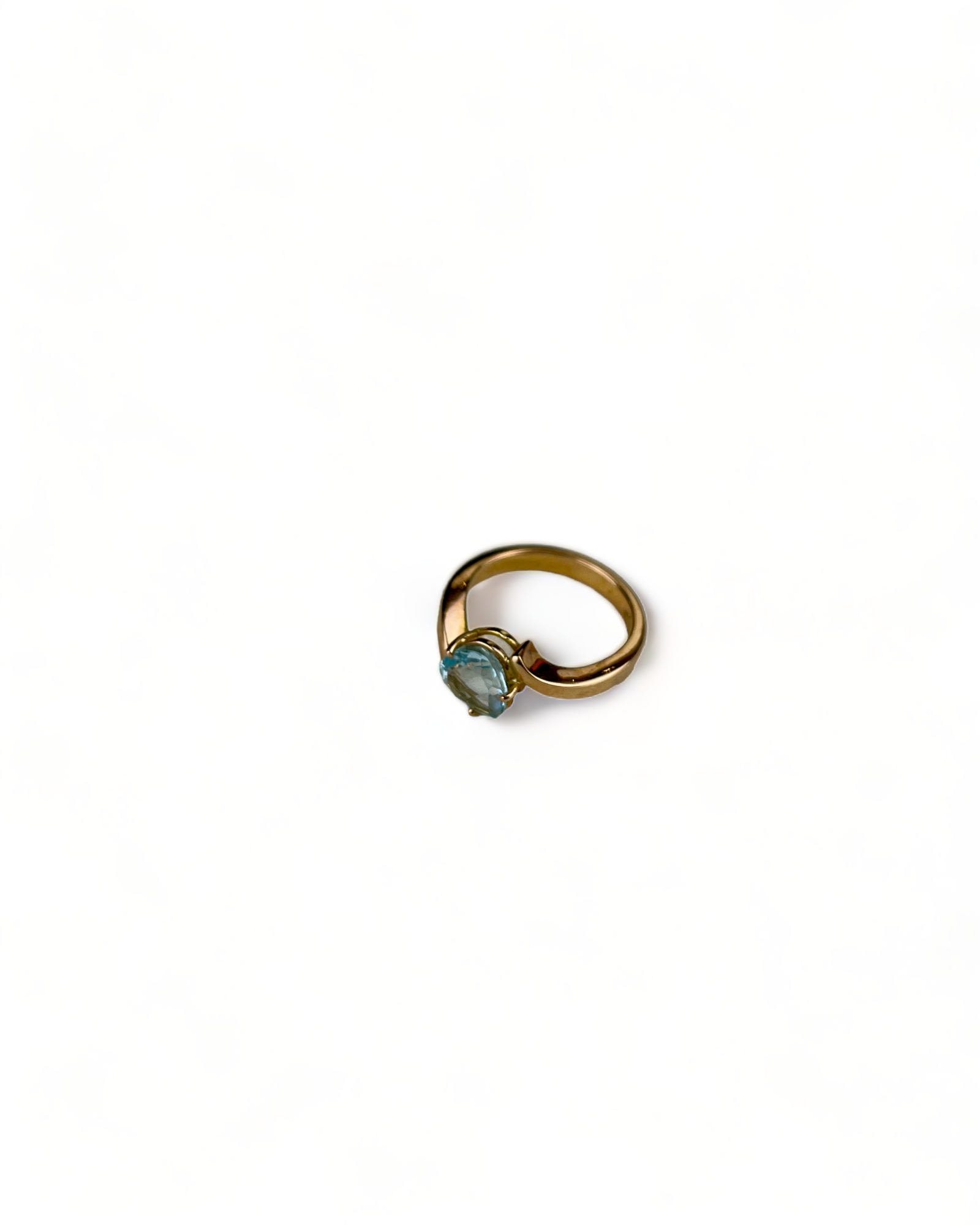 Gold Ring with Topaz