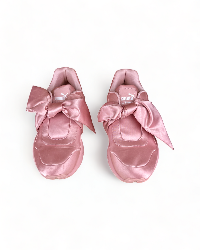 『K』Fenty PUMAピンク美品！レアです！ Puma Shoes Fenty By Rihanna Pink Bow Womens Mismatched 7/7.5