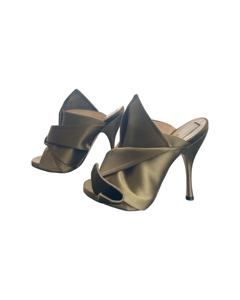 Nº21 Green Satin Bow Mules