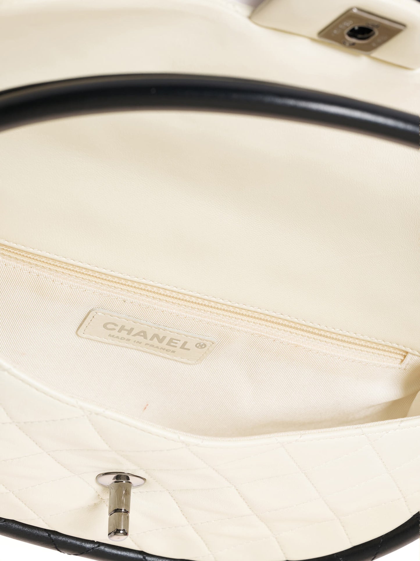 Chanel Hula Hoop leather handbag