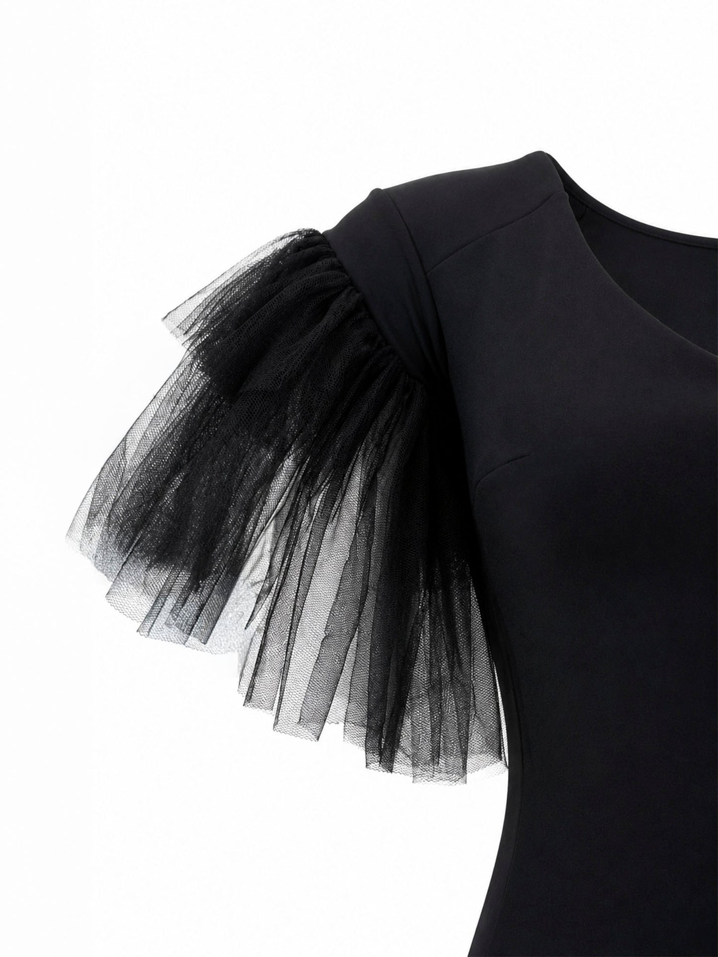 Chiara Boni La Petite Robe ruffled tulle sleeve detail — black crepe mermaid gown KSA | SO. by Sora
