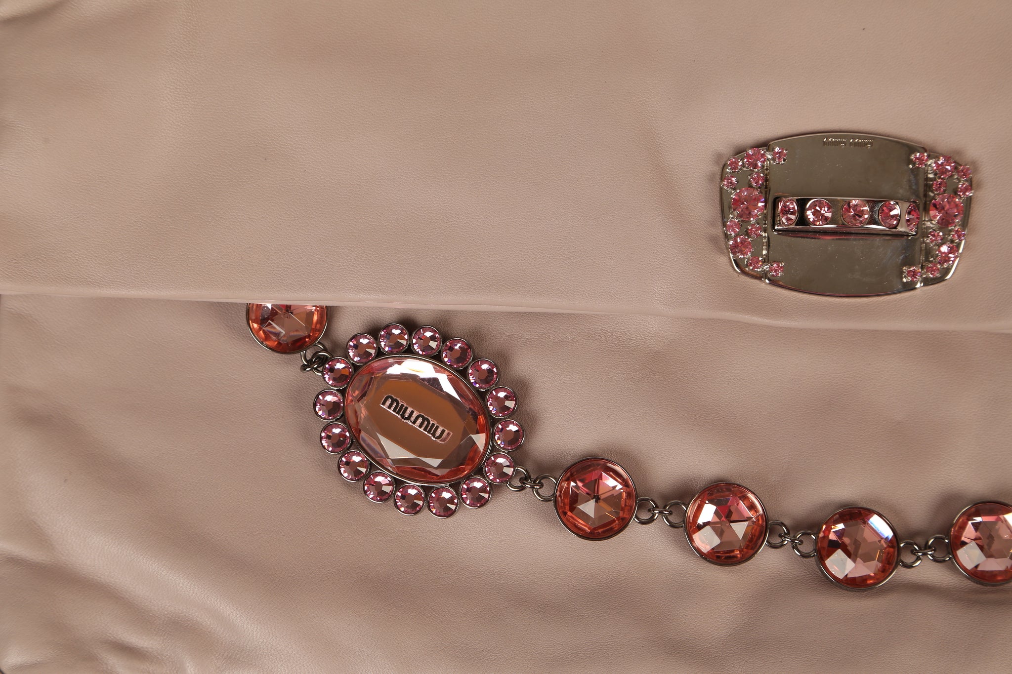 حقيبة كتف كرستال من ماركة ميوميو